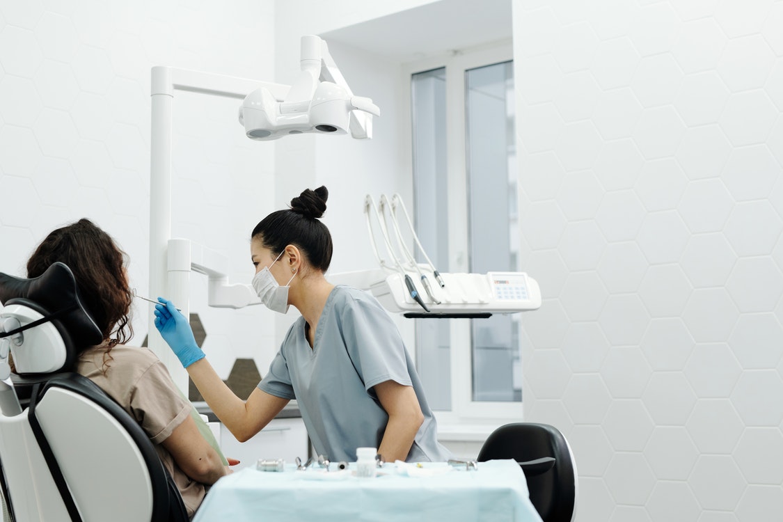Essentials to Remember When Preparing for a Dentist Visit – A Must-Read Guide